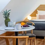 Apartmán Have-a-nice-stay - Helles Dachgeschoss, U-bahn Nach Hamburg 400m - Baecker & Restaurants 500m - Lidl 800m - Zentrum 1,5km
