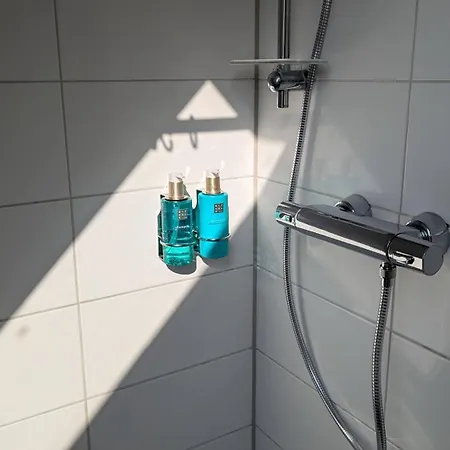 Have-a-nice-stay - Helles Dachgeschoss, U-bahn Nach Hamburg 400m - Baecker & Restaurants 500m - Lidl 800m - Zentrum 1,5km Lejlighed Ahrensburg