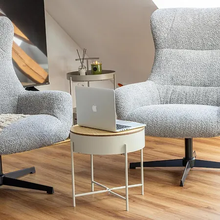 Have-a-nice-stay - Helles Dachgeschoss, U-bahn Nach Hamburg 400m - Baecker & Restaurants 500m - Lidl 800m - Zentrum 1,5km Apartamento Ahrensburg