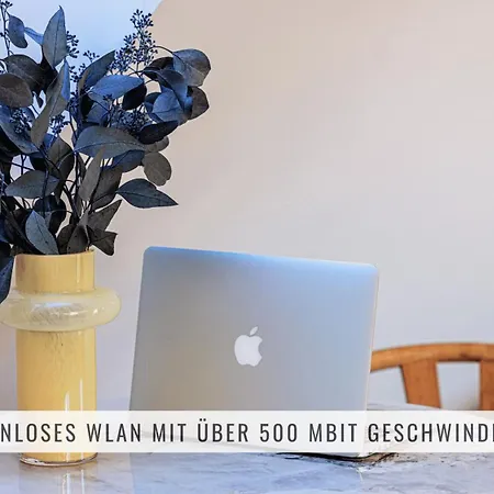 Have-a-nice-stay - Helles Dachgeschoss, U-bahn Nach Hamburg 400m - Baecker & Restaurants 500m - Lidl 800m - Zentrum 1,5km